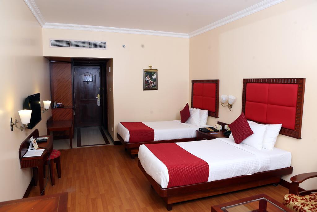 Joys Palace Hotel Thrissur Esterno foto