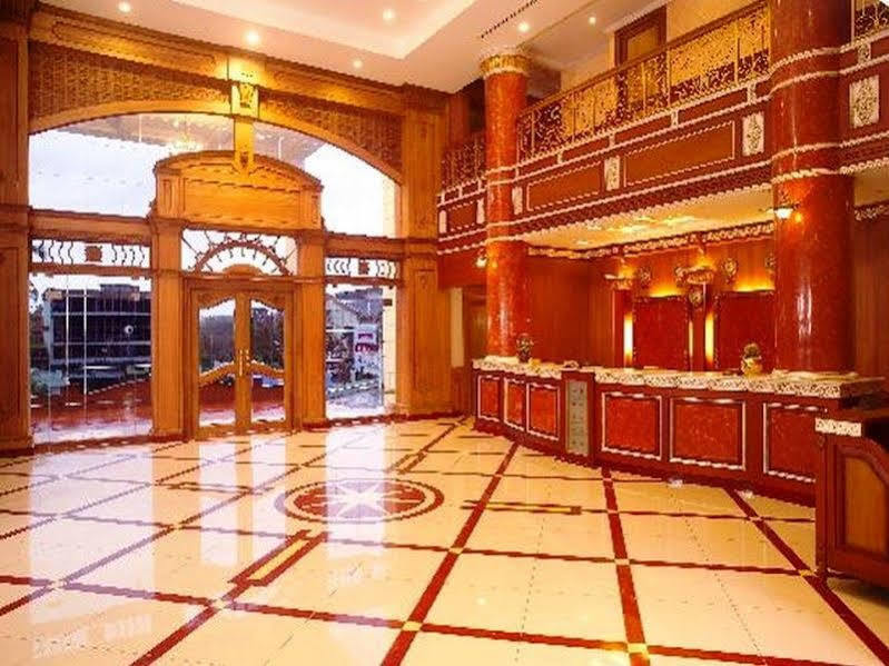 Joys Palace Hotel Thrissur Esterno foto