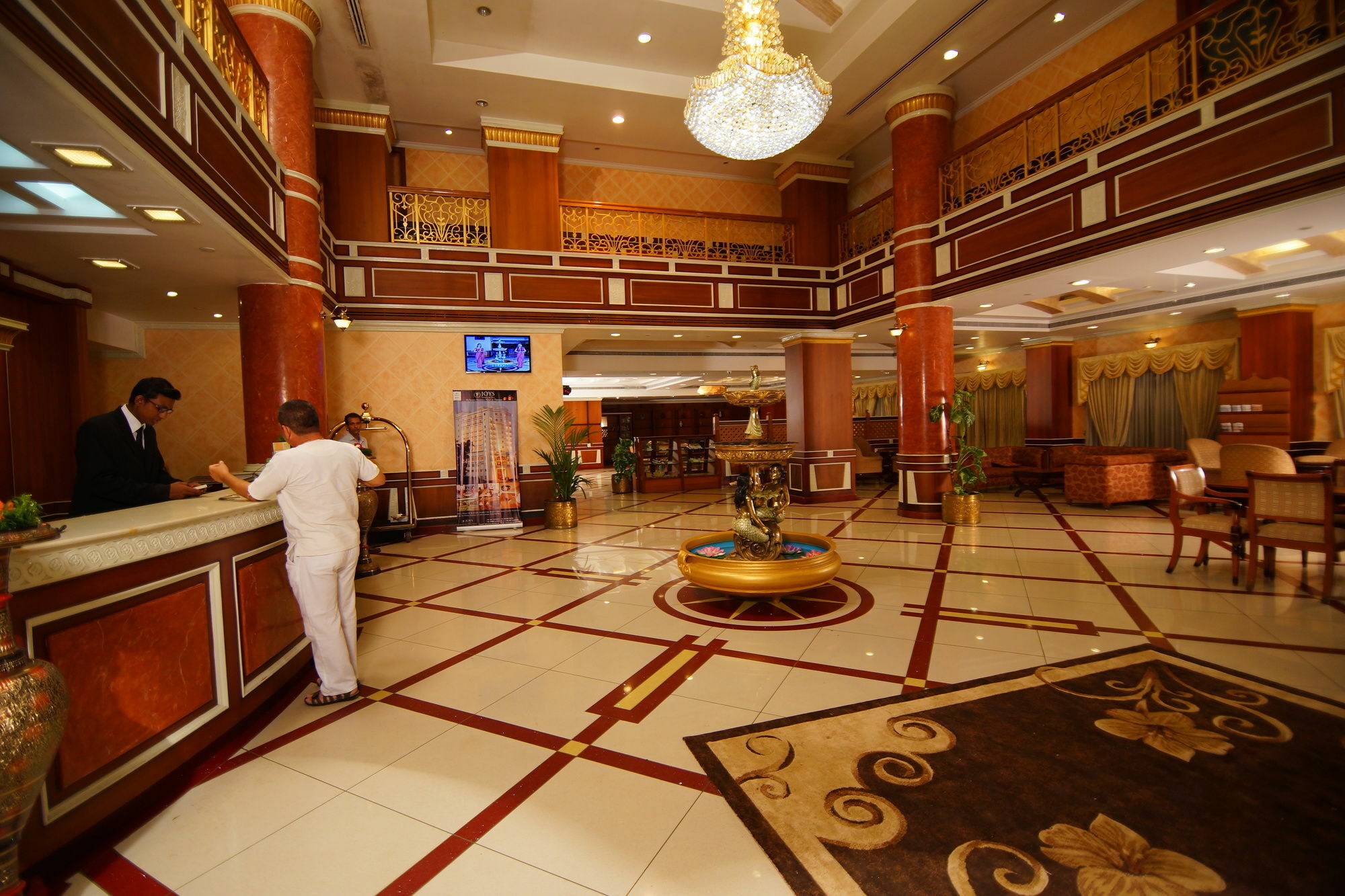 Joys Palace Hotel Thrissur Esterno foto